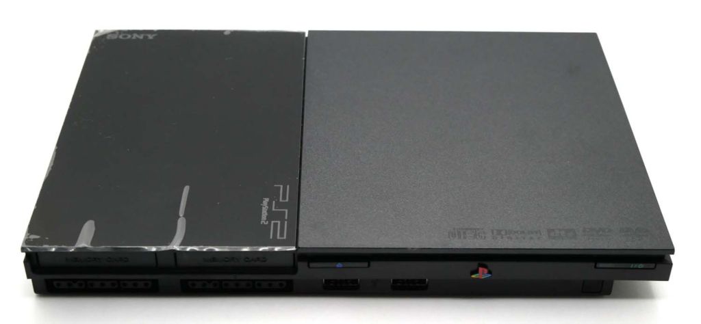 全世界で1億5768万台を売り上げた『PlayStation 2』の最終進化形態「SCPH-90000 CB」をレビュー