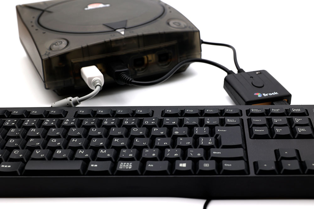 サターンとドリキャスで最新ゲーム機のコントローラーが使える『ウィングマンSDコンバータ』をレビュー！