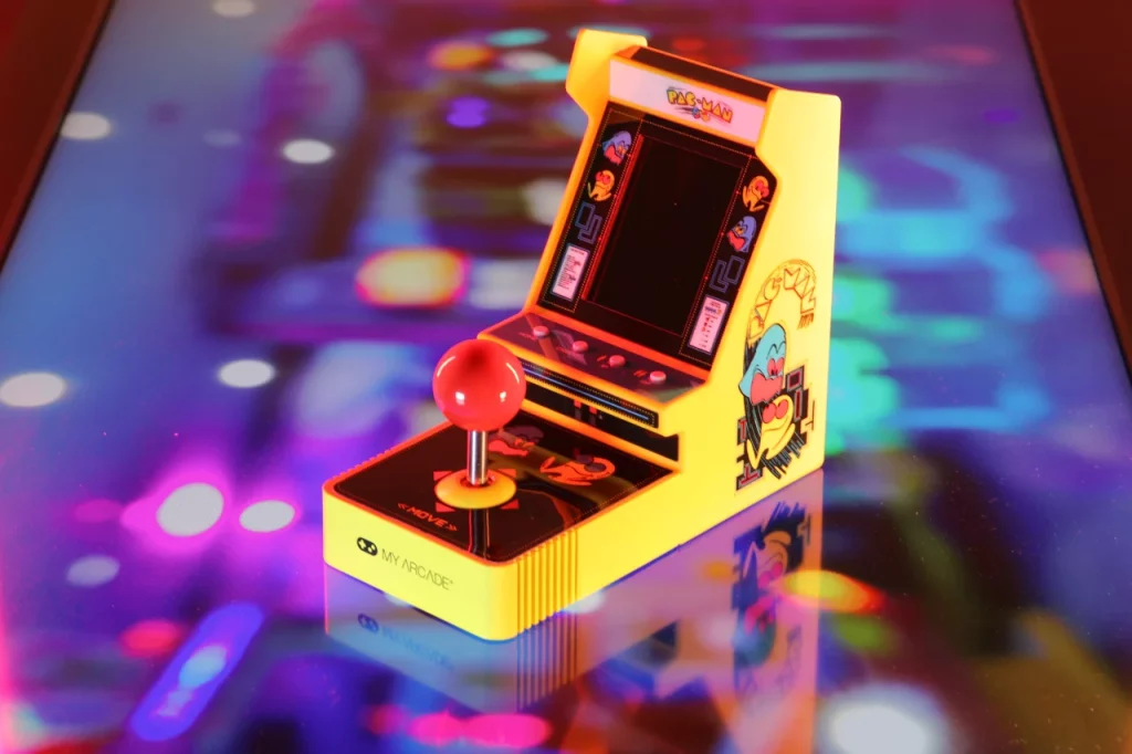 My Arcade、トラックボールやパドルコントローラーを搭載した7インチ液晶の『Atari Gamestation Portable』をCESで発表