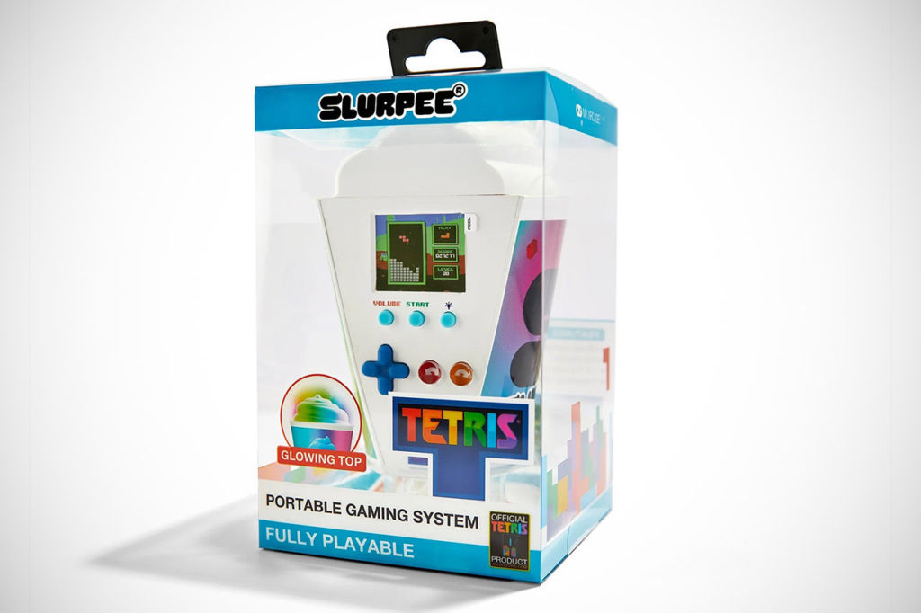 海外のセブン-イレブンがテトリスと連携して携帯ゲーム機『Slurpee』をリリース