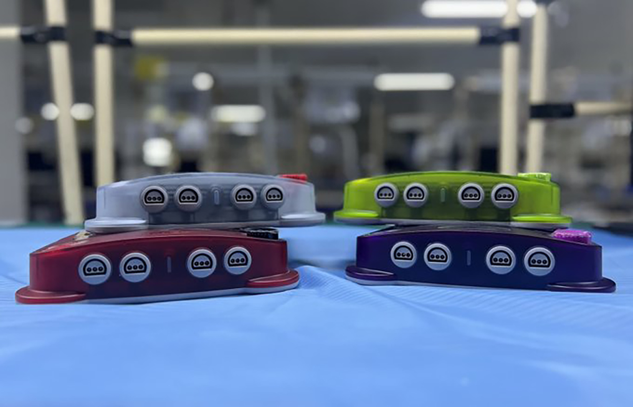 FPGAベースのNINTENDO64互換機『M64』の初期生産がほぼ完了。4色展開で数ヵ月後より出荷が開始