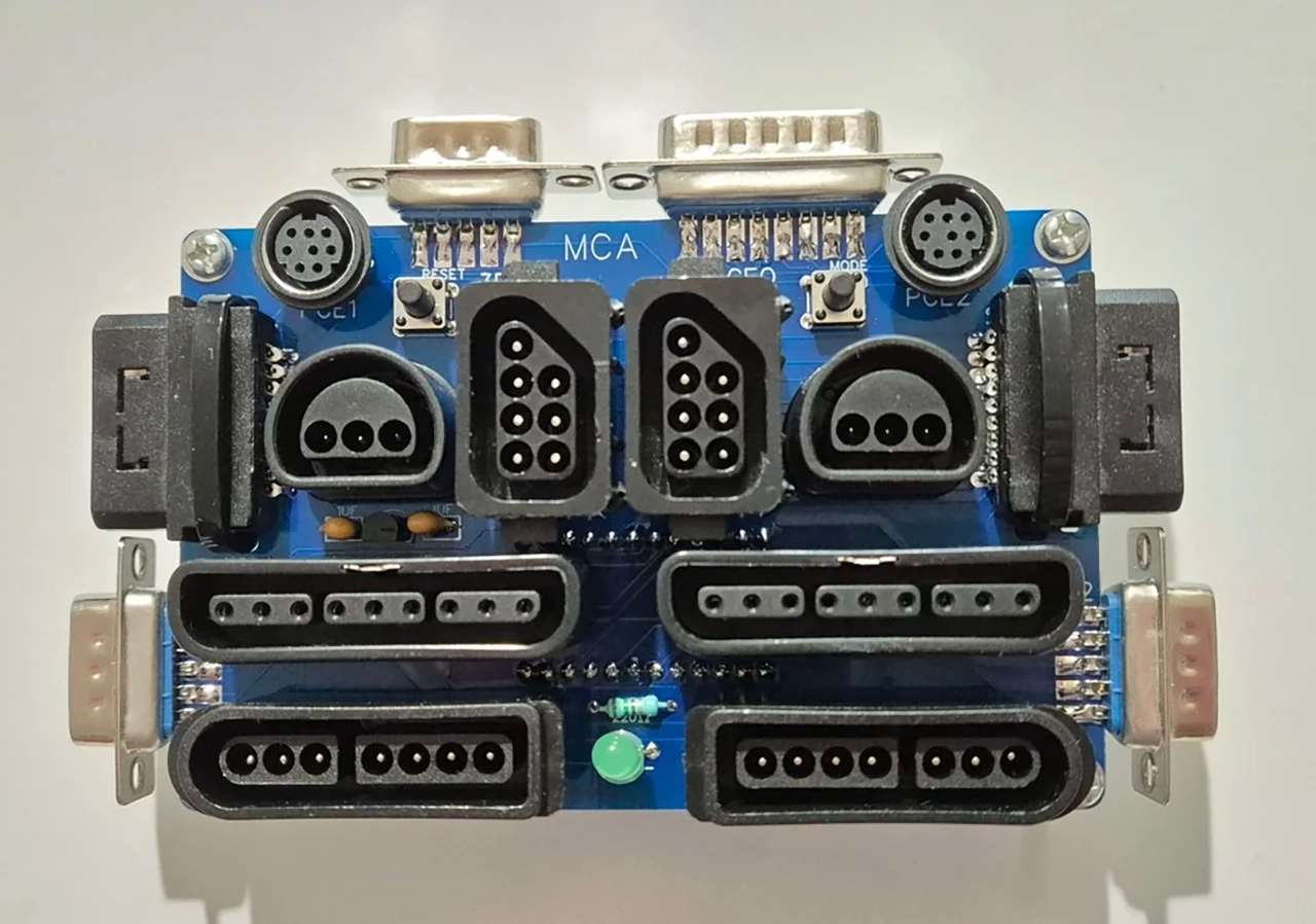 MiSTer FPGAとPC、Raspberry Piで使用できるレトロゲーム全方向対応の『マルチコントローラーアダプター』