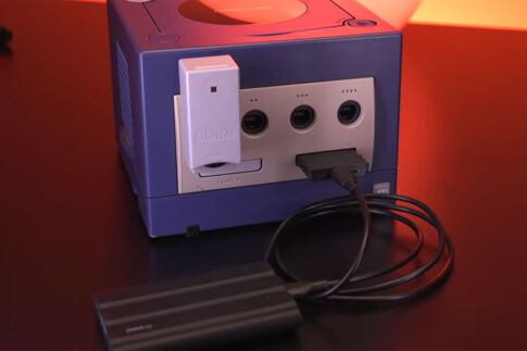 ゲームキューブで外部ストレージを使えるようにする2種類のデバイス『USB Dolphin』が登場