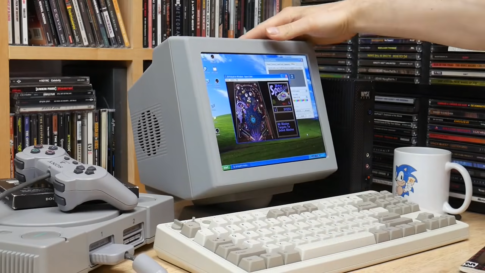 iPad 3/4の液晶がレトロゲーム用ミニCRT風モニターに！ HDMIからコンポジットまで対応する『PixelVision AV-1000 MkII』