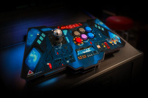 『アーシオン』の戦闘機をイメージした専用アケコンが登場！「YK-IIA Arcade Controller」の待機リスト公開