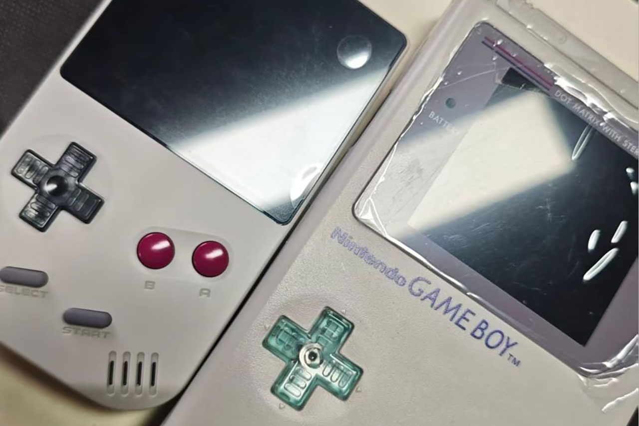 FunnyPlayingが実カートリッジ対応の超小型ゲームボーイ風携帯機を開発中。TFカードのROM起動にも対応
