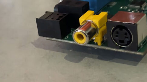 OSSC ProのExtra AV Out新版が登場。コンポジットとS-Videoを追加し4系統同時出力