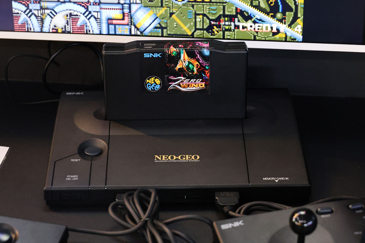 『NEOGEO AES+』に『マジカルドロップII&III』など4製品追加!旧AESでも動作、延期につながったカートリッジ再設計の詳細も判明