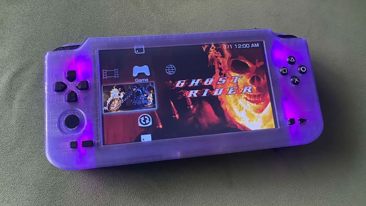 実機PSPを7インチ化した巨大「PSP XL」が完成！ UMDドライブを残し、HDMI出力・Bluetoothパッドにも対応