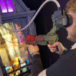 『THE HOUSE OF THE DEAD REAWAKENED』が正式発表！洋館型VR筐体の映像と新たな仕様が公開