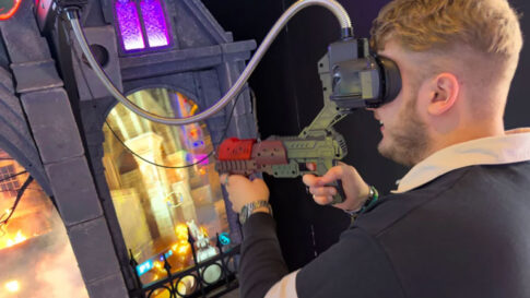『THE HOUSE OF THE DEAD REAWAKENED』が正式発表！洋館型VR筐体の映像と新たな仕様が公開