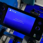 PS4を7インチのOLEDディスプレイ搭載の携帯ゲーム機に改造したツワモノがあらわる